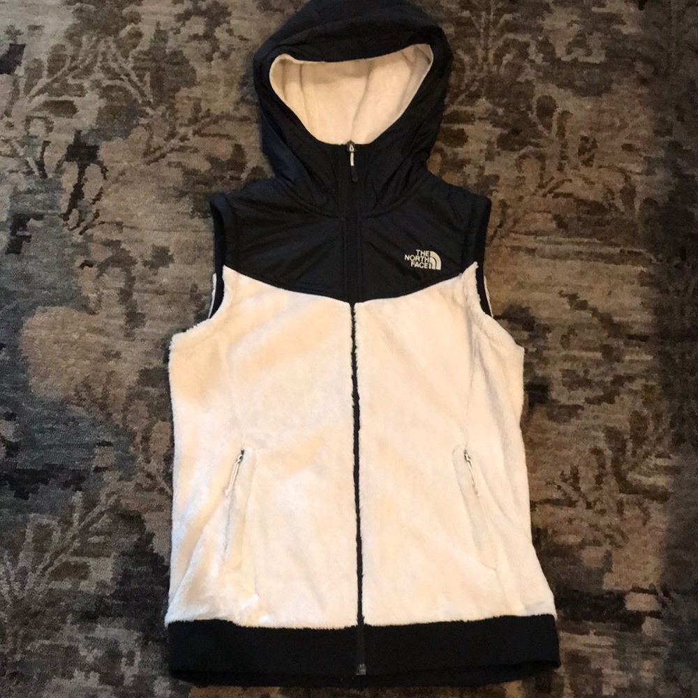 North Face Cream/Black Vest- Size Small Like New!
